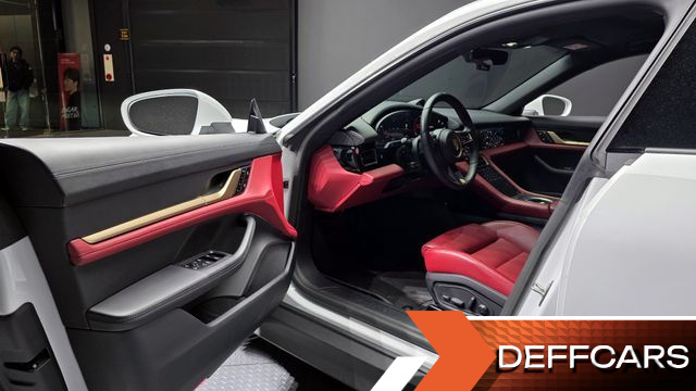 Porsche TAYCAN Base купить на сайте DeffCars