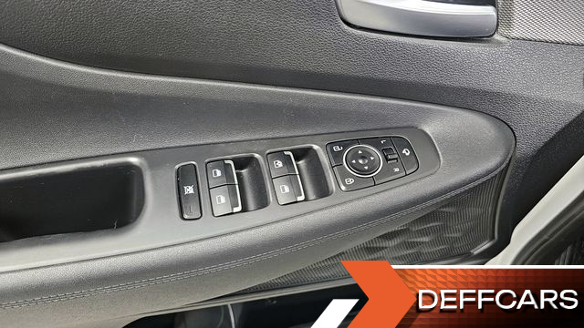 Hyundai SANTAFE Gasoline 2.0T 4WD Premium купить на сайте DeffCars
