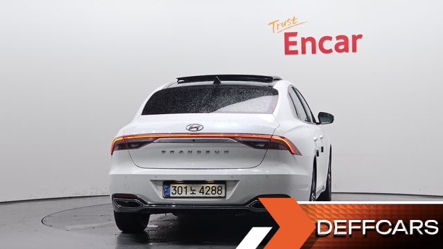 Hyundai GRANDEUR 2.5 Premium Choice купить на сайте DeffCars