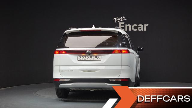 Kia CARNIVAL 9-Seater Prestige купить на сайте DeffCars