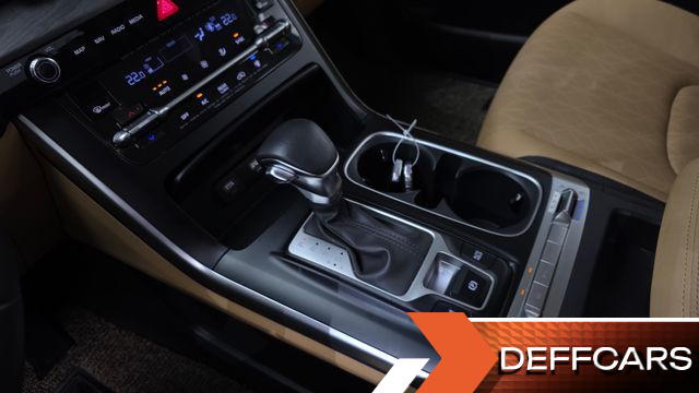 Kia CARNIVAL Gasoline 9-Seater Prestige купить на сайте DeffCars