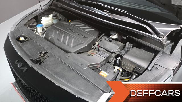 Kia CARNIVAL 9-Seater Hi-Limousine Noblesse Special купить на сайте DeffCars
