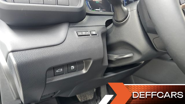 Toyota CROWN 2.5 4WD Hybrid купить на сайте DeffCars