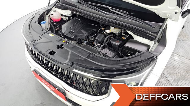 Kia CARNIVAL 9-Seater Signature купить на сайте DeffCars