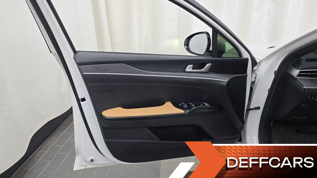 Kia K5 2.0 Prestige купить на сайте DeffCars