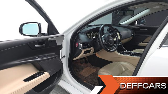 Jaguar XE 20d Prestige купить на сайте DeffCars