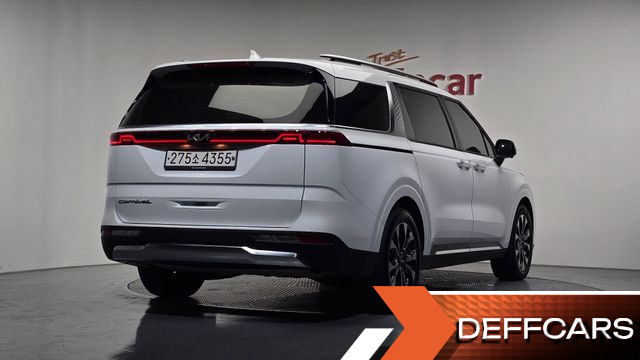 Kia CARNIVAL 9-Seater Signature купить на сайте DeffCars