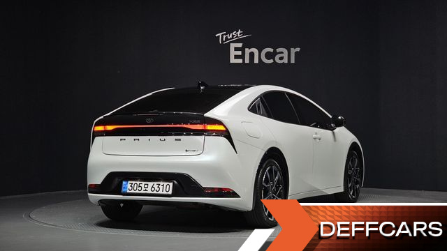 Toyota PRIUS 2.0 PHEV XSE купить на сайте DeffCars