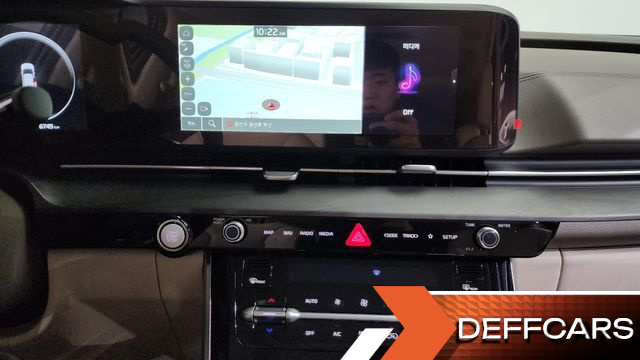 Kia CARNIVAL 9-Seater Signature купить на сайте DeffCars