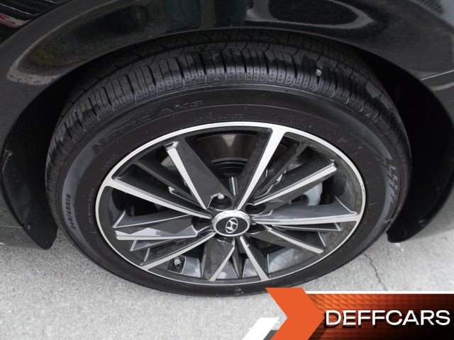 Hyundai GRANDEUR 2.5 Le Blanc купить на сайте DeffCars
