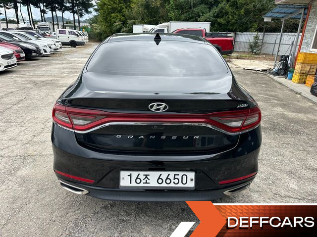 Hyundai GRANDEUR 2.2 Diesel Premium купить на сайте DeffCars