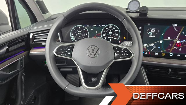 Volkswagen TOUAREG 3.0 TDI Prestige купить на сайте DeffCars