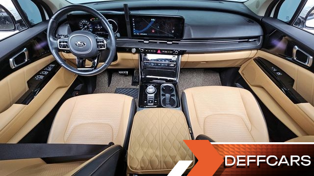 Kia CARNIVAL Gasoline 7-Seater Signature купить на сайте DeffCars