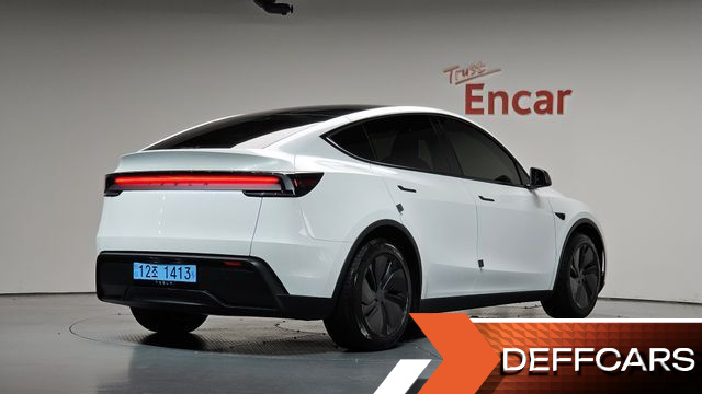 Tesla MODEL Y Premium RWD купить на сайте DeffCars