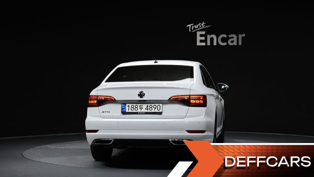Volkswagen JETTA 1.4 TSI Premium купить на сайте DeffCars
