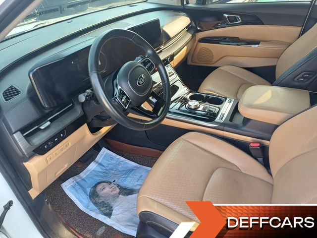 Kia CARNIVAL 9-Seater Signature купить на сайте DeffCars