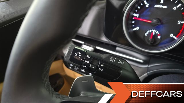 Kia CARNIVAL 9-Seater Noblesse купить на сайте DeffCars