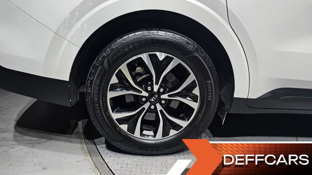 Kia CARNIVAL 9-Seater Prestige купить на сайте DeffCars