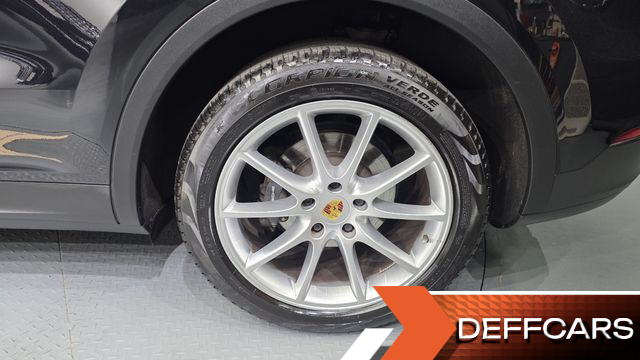 Porsche CAYENNE 3.0 купить на сайте DeffCars