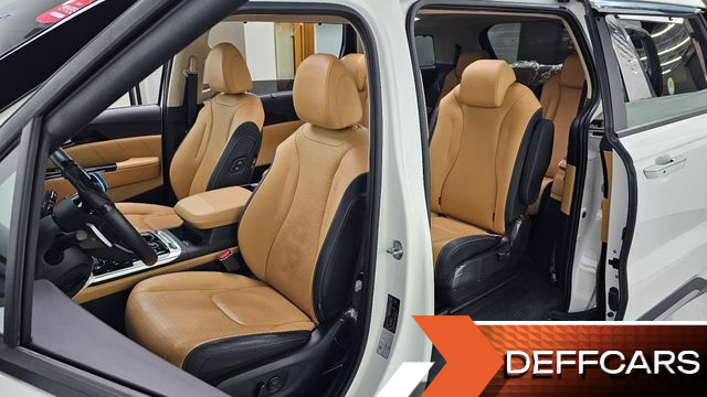 Kia CARNIVAL Gasoline 9-Seater Signature купить на сайте DeffCars
