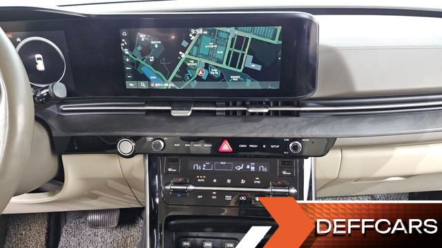 Kia CARNIVAL 9-Seater Signature купить на сайте DeffCars