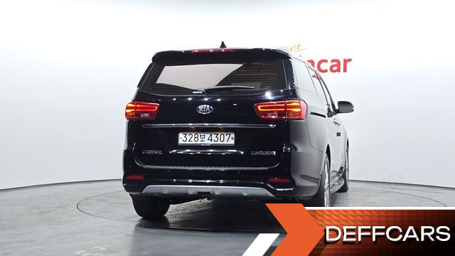 Kia CARNIVAL 7-Seater Limousine VIP купить на сайте DeffCars