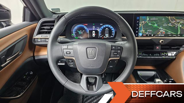Toyota CROWN 2.5 4WD Hybrid купить на сайте DeffCars