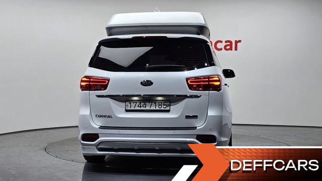 Kia CARNIVAL 9-Seater Hi-Limousine Noblesse Special купить на сайте DeffCars