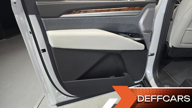 Cadillac ESCALADE 6.2 ESV ESV Sports Platinum купить на сайте DeffCars