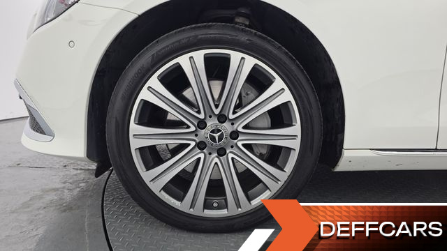 Mercedes E-CLASS E350 4MATIC Exclusive купить на сайте DeffCars
