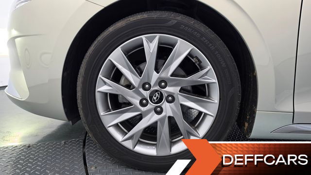 Hyundai GRANDEUR Calligraphy купить на сайте DeffCars