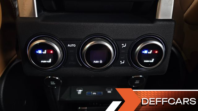 Land Rover DISCOVERY 3.0 SD6 HSE Luxury купить на сайте DeffCars