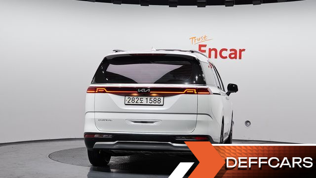 Kia CARNIVAL 9-Seater Signature купить на сайте DeffCars
