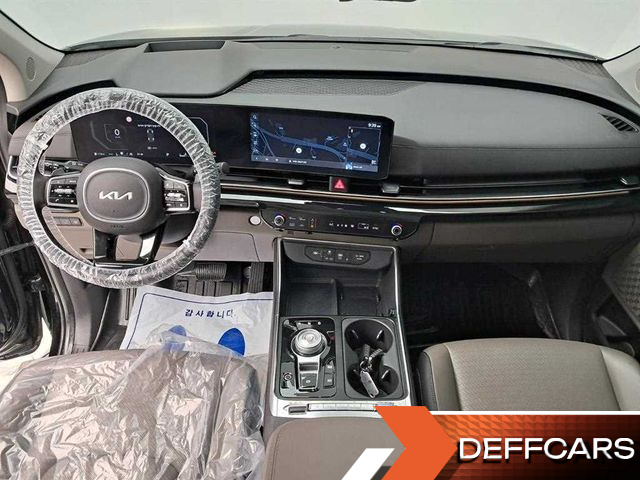Kia CARNIVAL 9-Seater Signature купить на сайте DeffCars