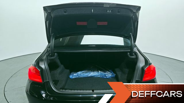 BMW 5-SERIES 530d Luxury Plus купить на сайте DeffCars