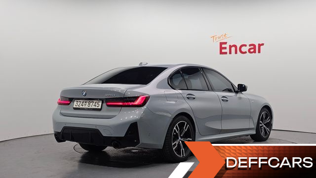 BMW 3-SERIES 320i M Sport купить на сайте DeffCars