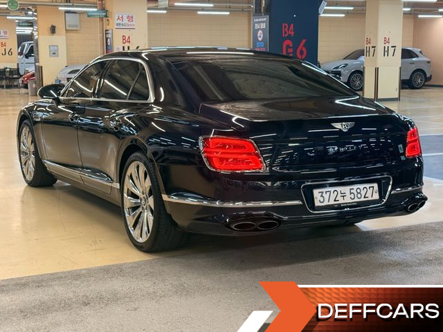 Bentley FLYING SPUR 4.0 купить на сайте DeffCars