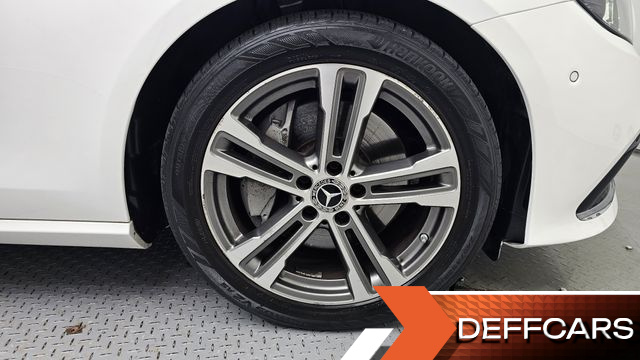 Mercedes E-CLASS E350 4MATIC Avantgarde купить на сайте DeffCars
