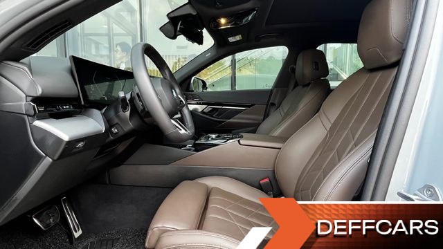 BMW 5-SERIES 520i M Sport купить на сайте DeffCars
