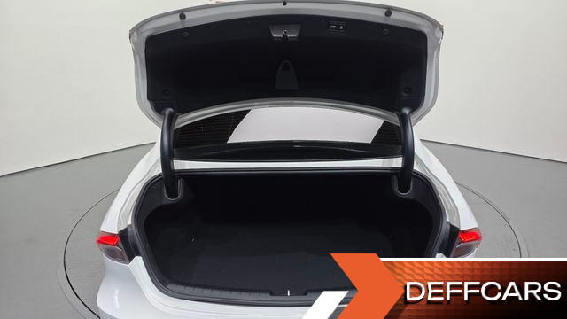 Hyundai GRANDEUR 2.5 Premium Choice купить на сайте DeffCars