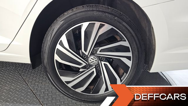 Volkswagen JETTA 1.4 TSI Prestige купить на сайте DeffCars