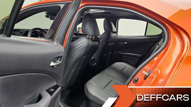 Lexus UX 2.0 F-Sport 2WD купить на сайте DeffCars