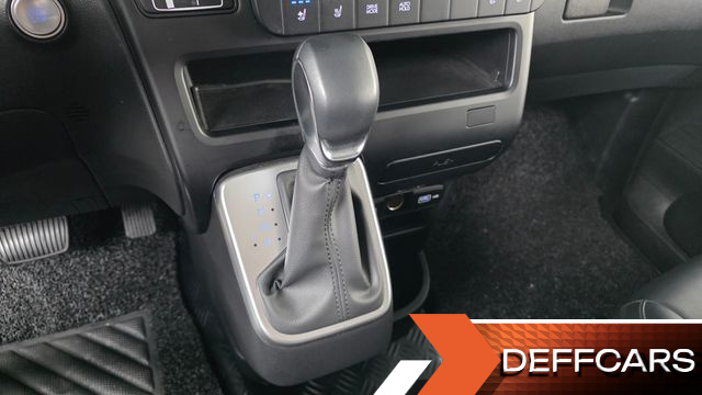 Hyundai STARIA Cargo 5-Seater Modern купить на сайте DeffCars