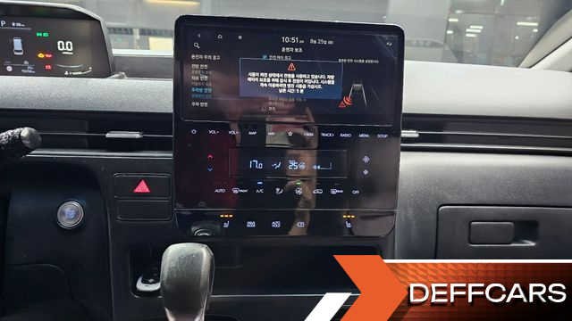 Hyundai STARIA Cargo 3-Seater Modern купить на сайте DeffCars