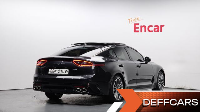 Kia STINGER 2.0 Turbo AWD Platinum купить на сайте DeffCars