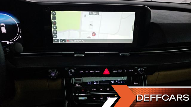 Kia CARNIVAL 9-Seater Signature купить на сайте DeffCars