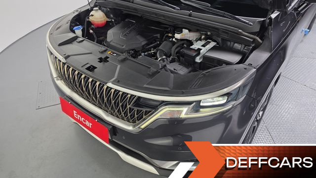 Kia CARNIVAL 7-Seater Outdoor Noblesse купить на сайте DeffCars