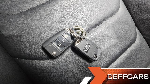 Volkswagen TIGUAN 2.0 TDI Premium купить на сайте DeffCars