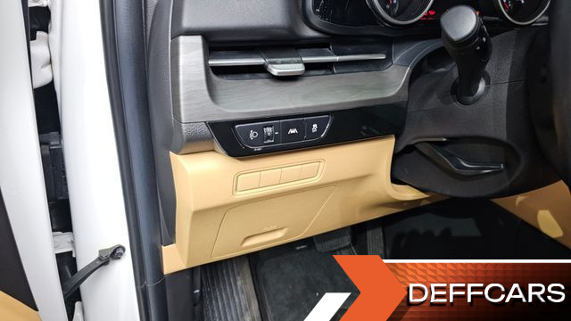 Kia CARNIVAL 9-Seater Prestige купить на сайте DeffCars