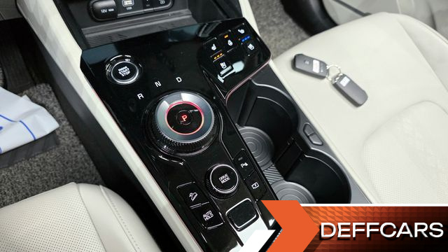 Kia SPORTAGE Signature 2WD купить на сайте DeffCars